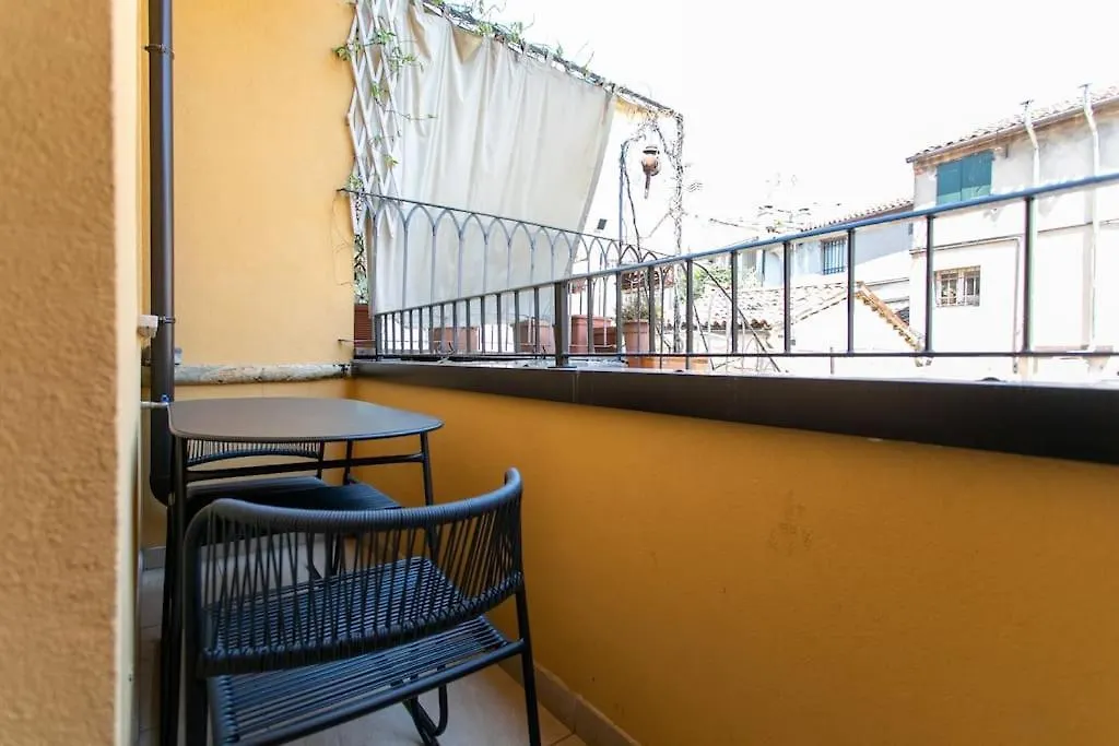 Residenza Subitosanto - Appartamento Con Balconcino 