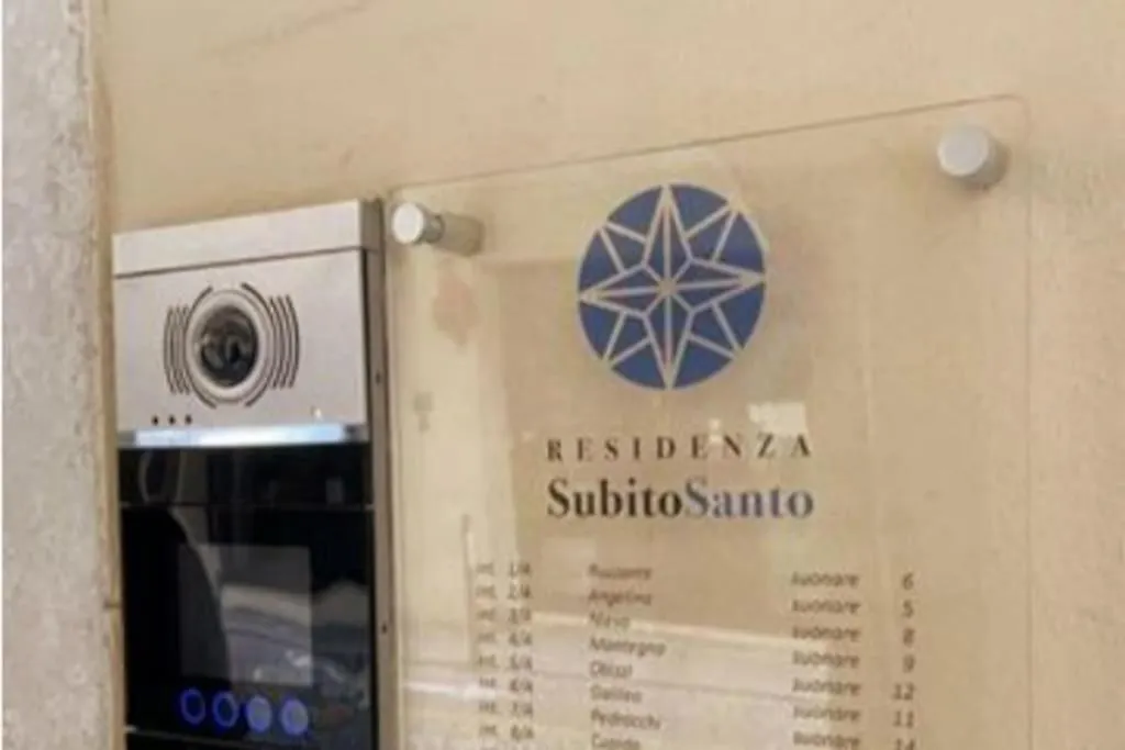 Residenza Subitosanto - Appartamento Con Balconcino 