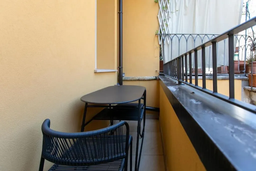 Residenza Subitosanto - Appartamento Con Balconcino 